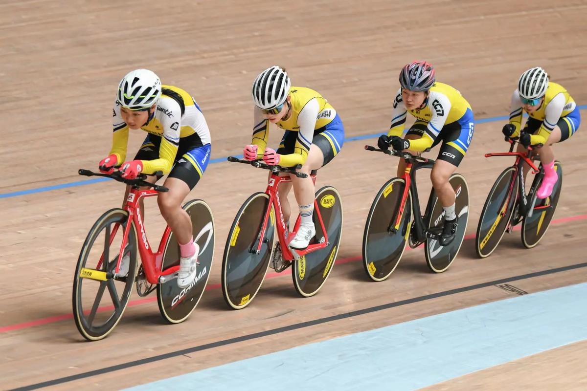 爵士官宣克拉克森因足底筋膜炎手术报销赛季，预计夏天或被交易.